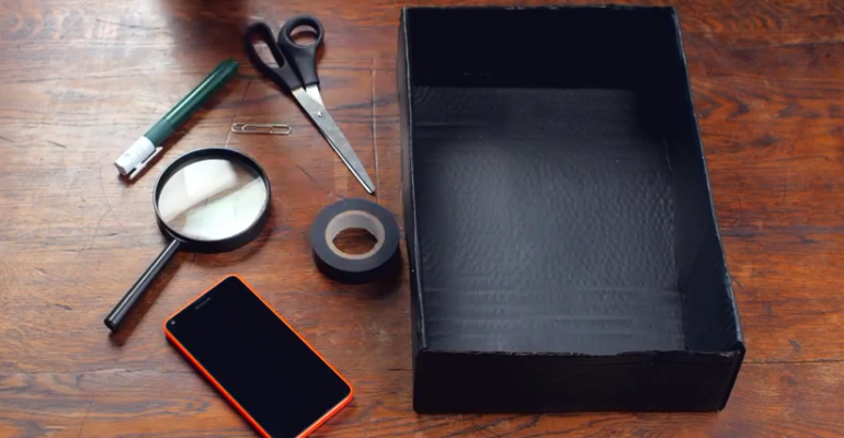 DIY: Turn Your Smartphone into a Cinema Projector