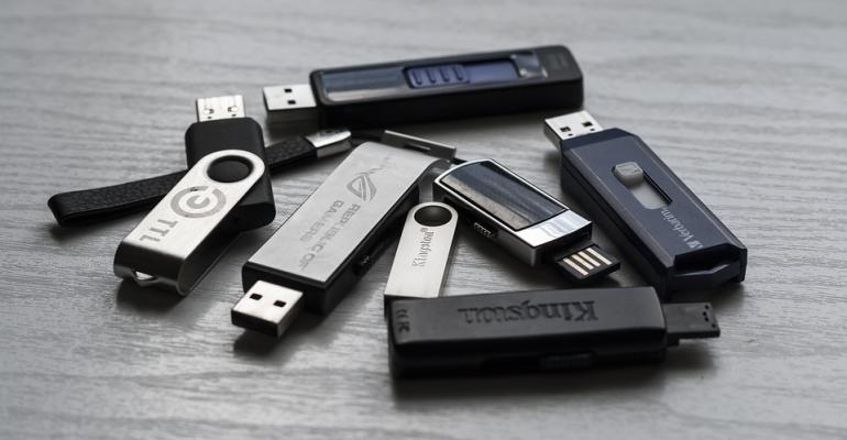 How to create a UEFI bootable USB for Windows with large WIM files